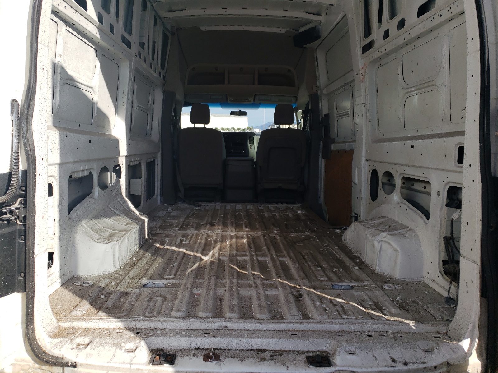 1N6AF0LY1CN102836 2012 Nissan Nv 2500