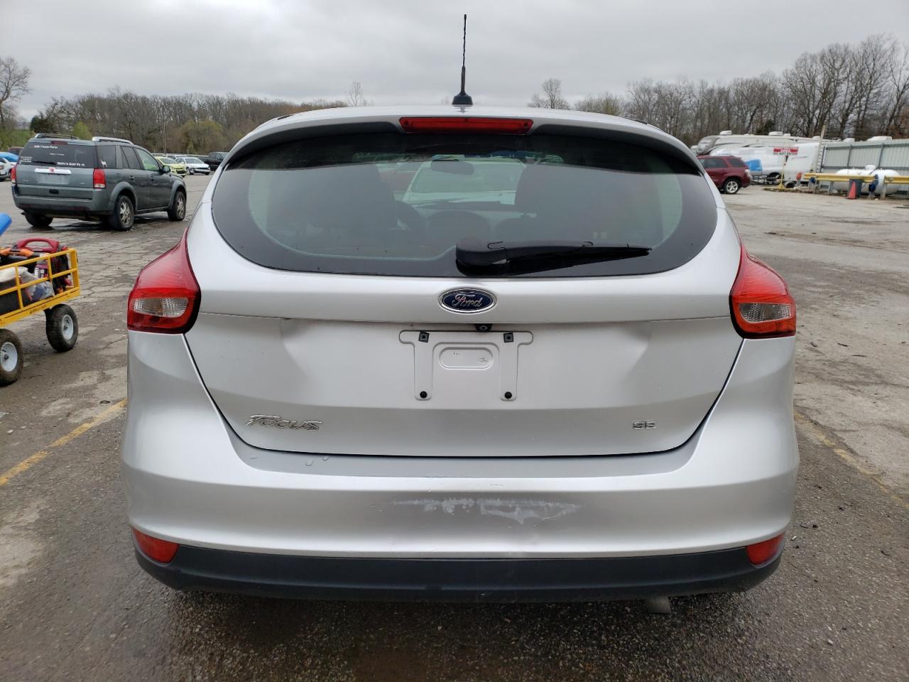 2015 Ford Focus Se VIN: 1FADP3K26FL283725 Lot: 46890024