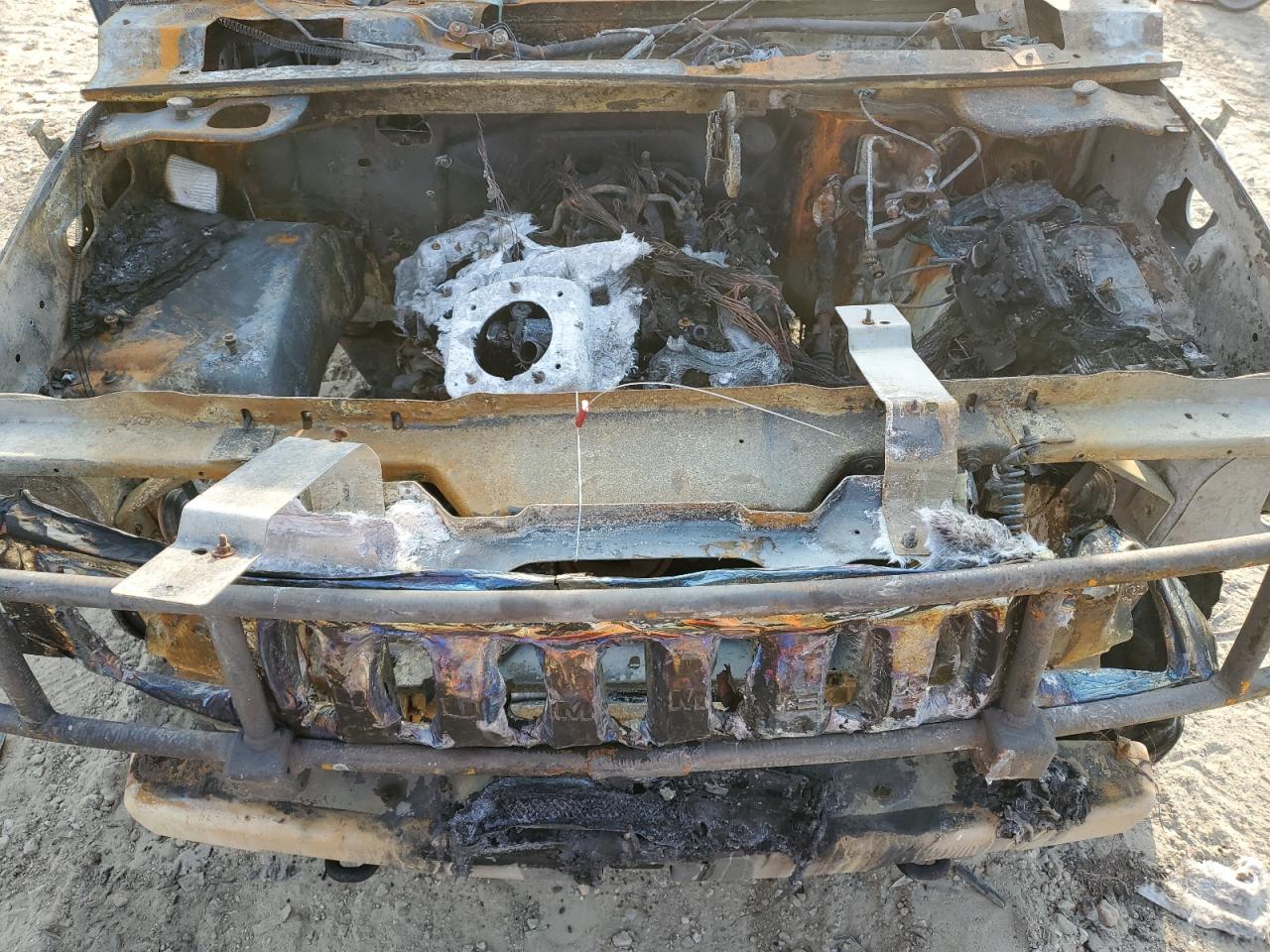 2003 Hummer H2 VIN: 5GRGN23U53H136090 Lot: 46944444