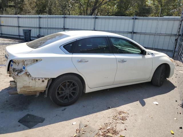 Седаны NISSAN ALTIMA 2015 Белый