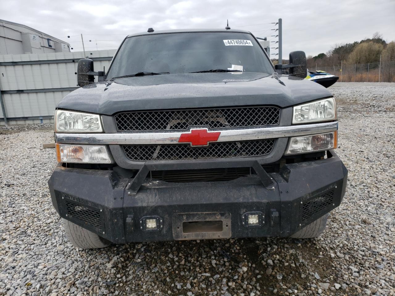 2005 Chevrolet Silverado K2500 Heavy Duty VIN: 1GCHK23215F810750 Lot: 44740654