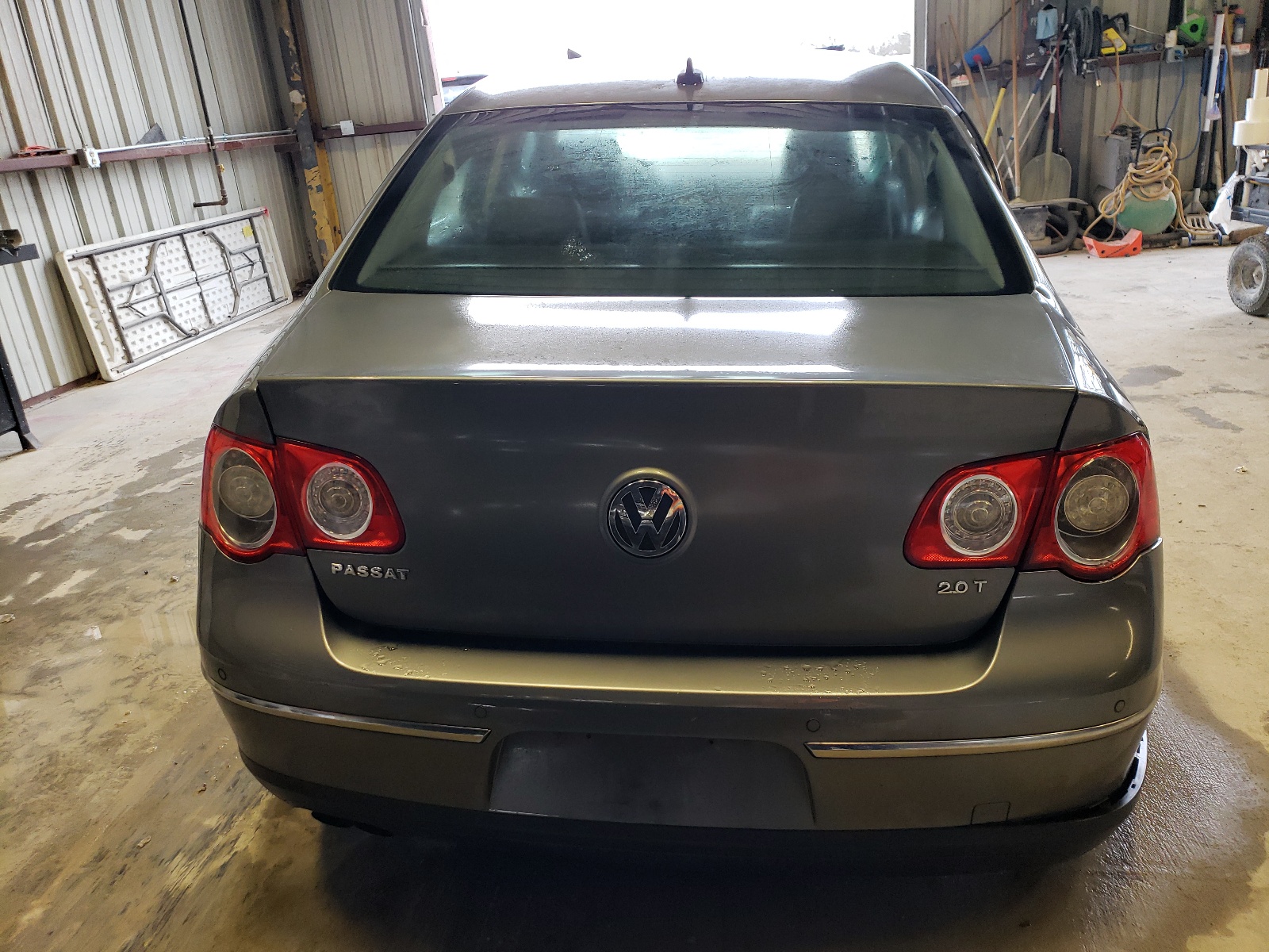 WVWEK73C98P044757 2008 Volkswagen Passat Lux