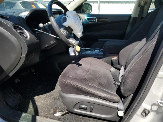  NISSAN PATHFINDER 2016 Серебристый