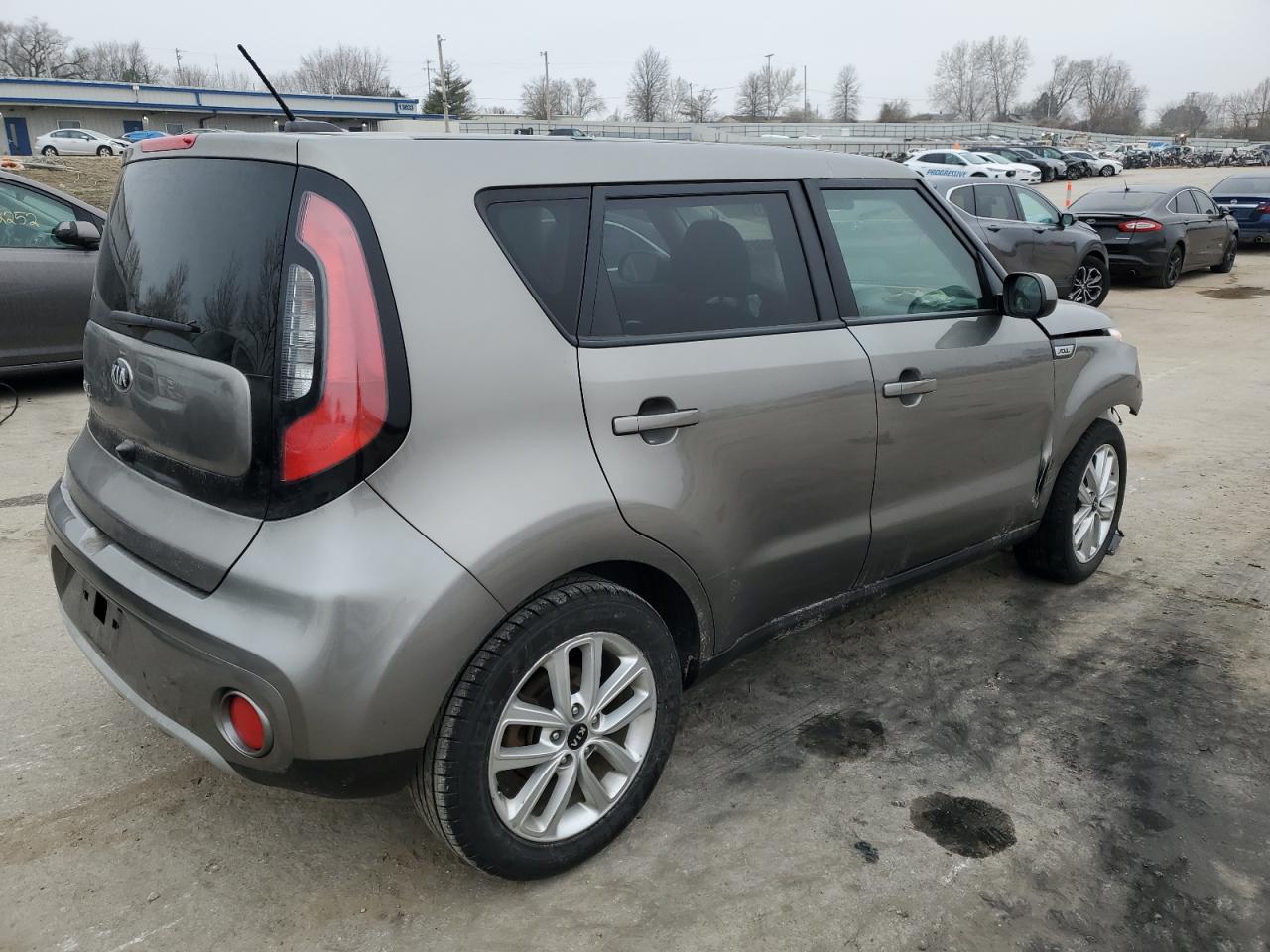 2019 Kia Soul + VIN: KNDJP3A54K7698604 Lot: 46062714