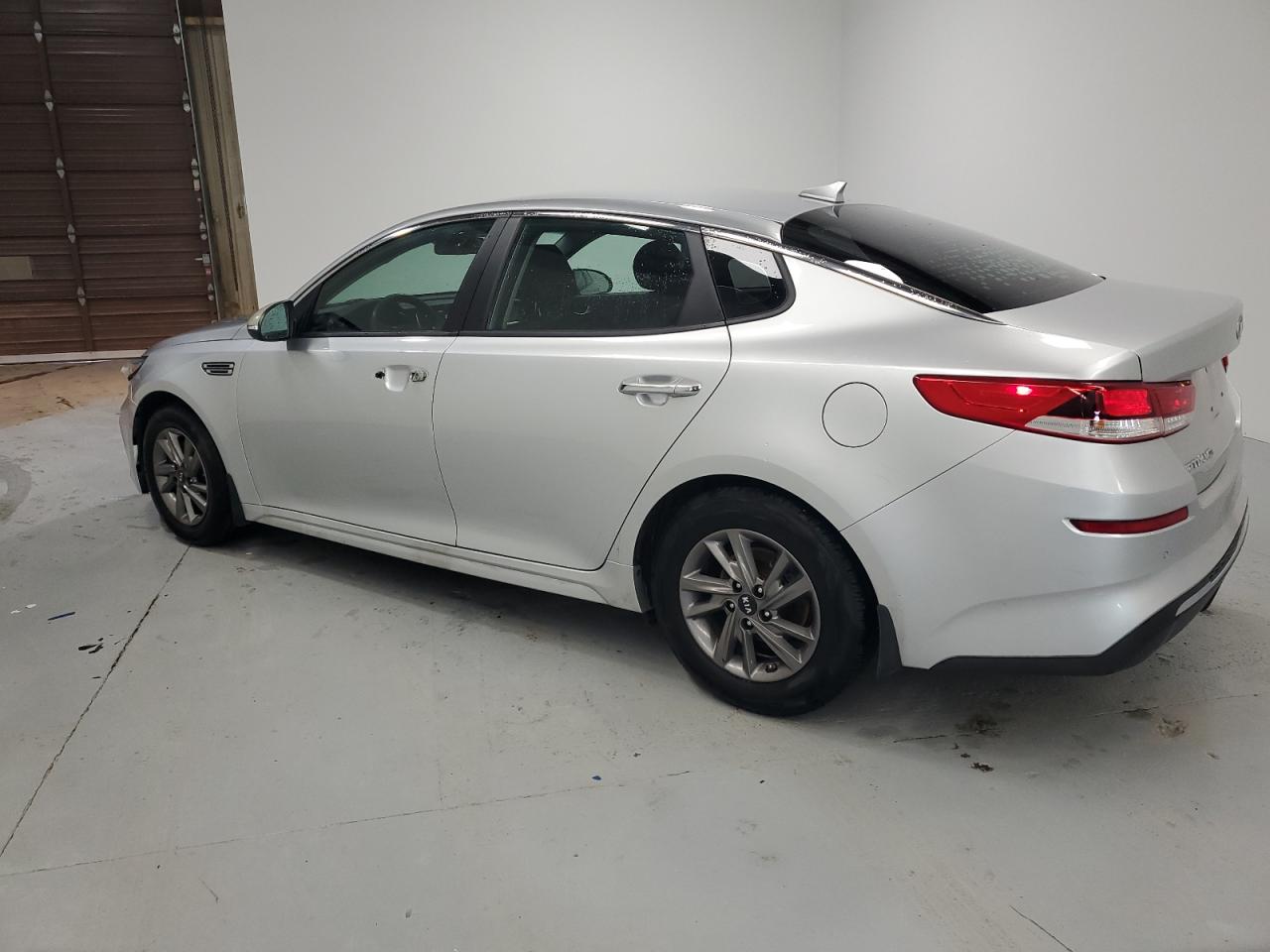 2020 Kia Optima - Image 2