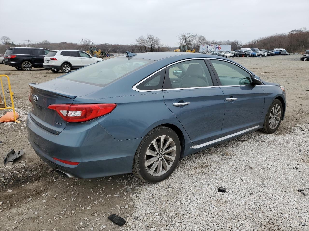2016 Hyundai Sonata - Image 3