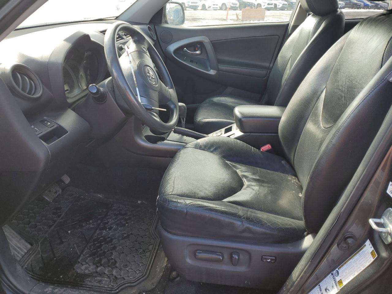 2010 Toyota RAV 4 - Image 7
