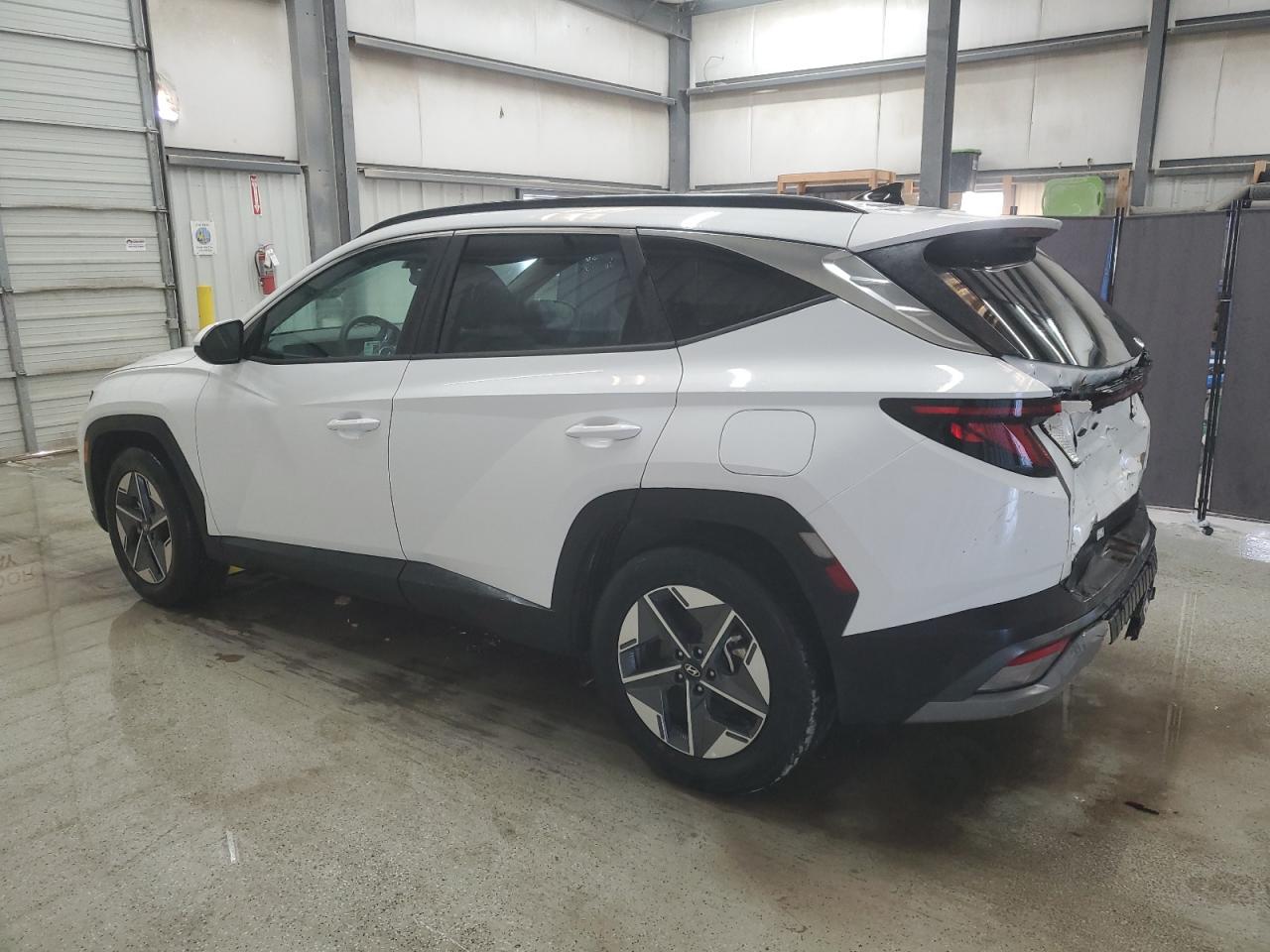 2025 Hyundai Tucson - Image 2