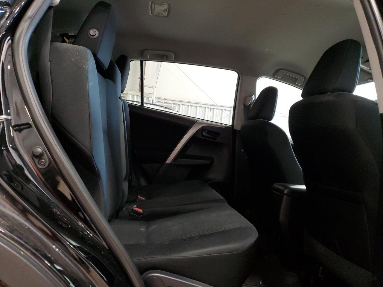2T3BFREV4GW474832 TOYOTA RAV4 2016