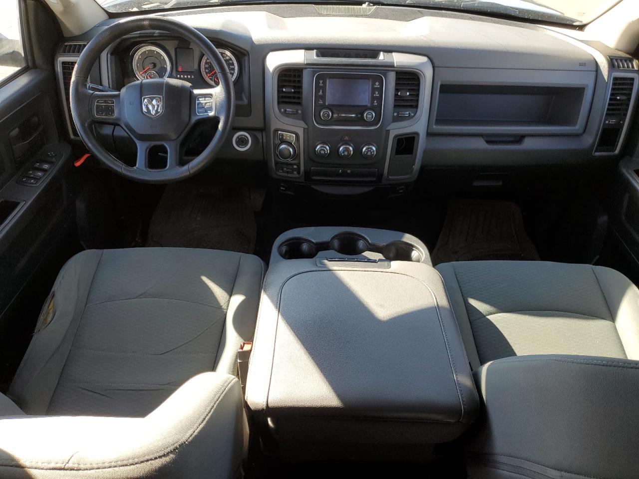 2016 RAM 1500 - Image 8