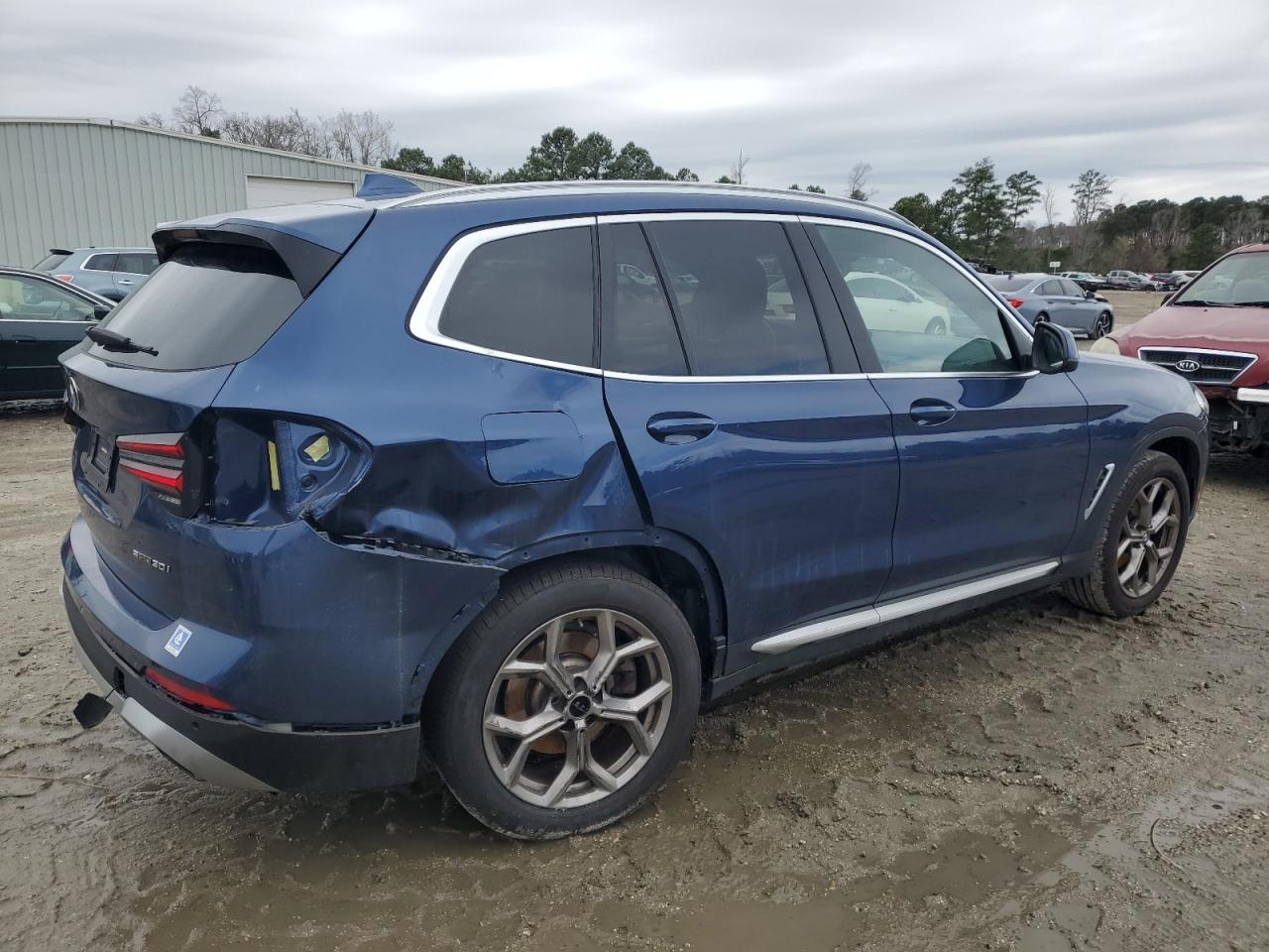2023 BMW X3 - Image 3