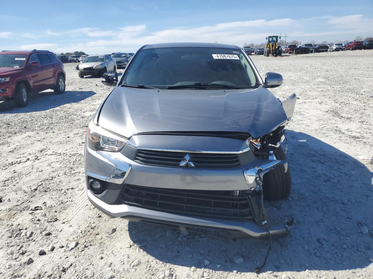2017 Mitsubishi Outlander - Image 5