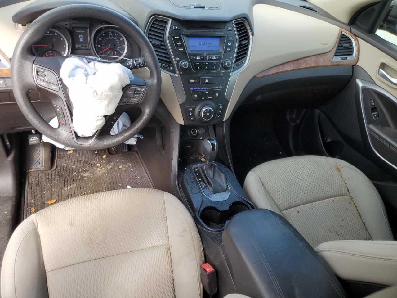 2013 Hyundai Santa Fe - Image 8