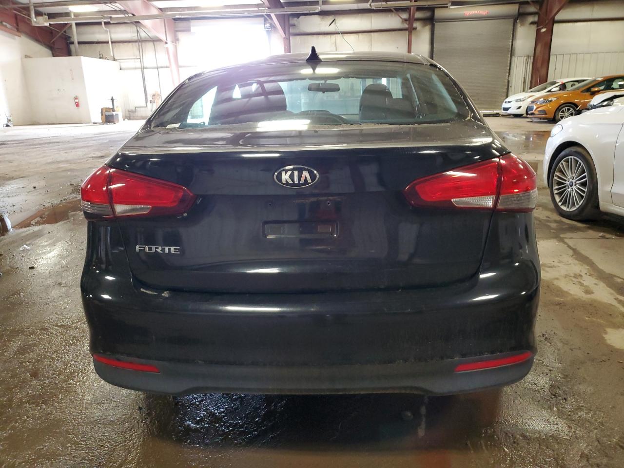 2017 Kia Forte - Image 6