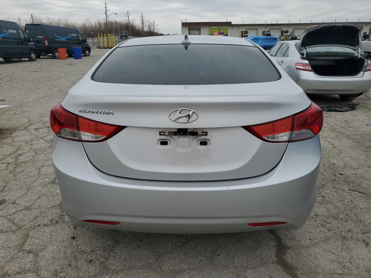 2013 Hyundai Elantra - Image 6