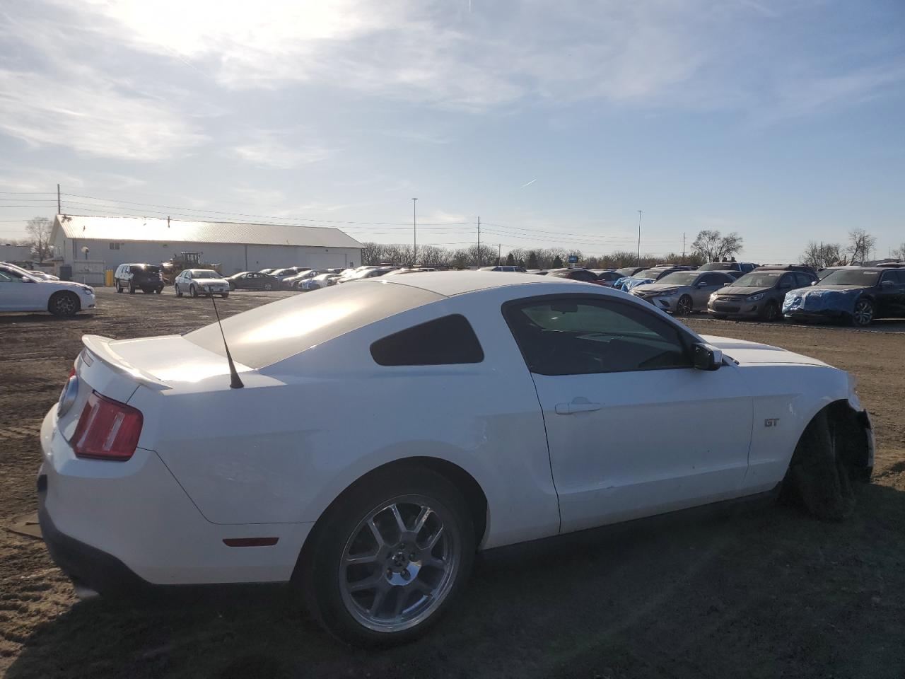 2010 Ford Mustang - Image 3
