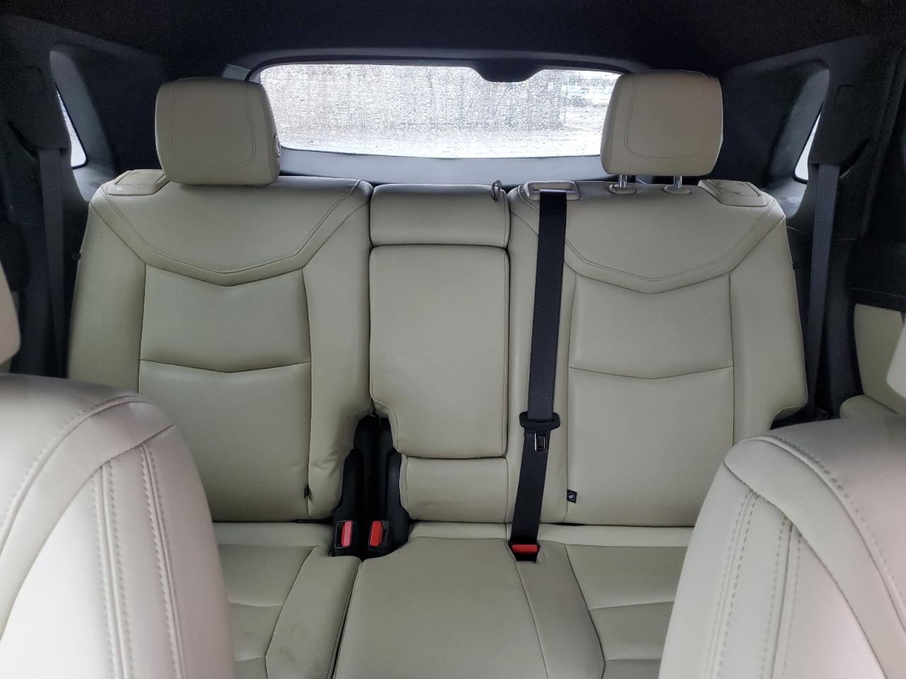 2018 Cadillac XT5 - Image 10