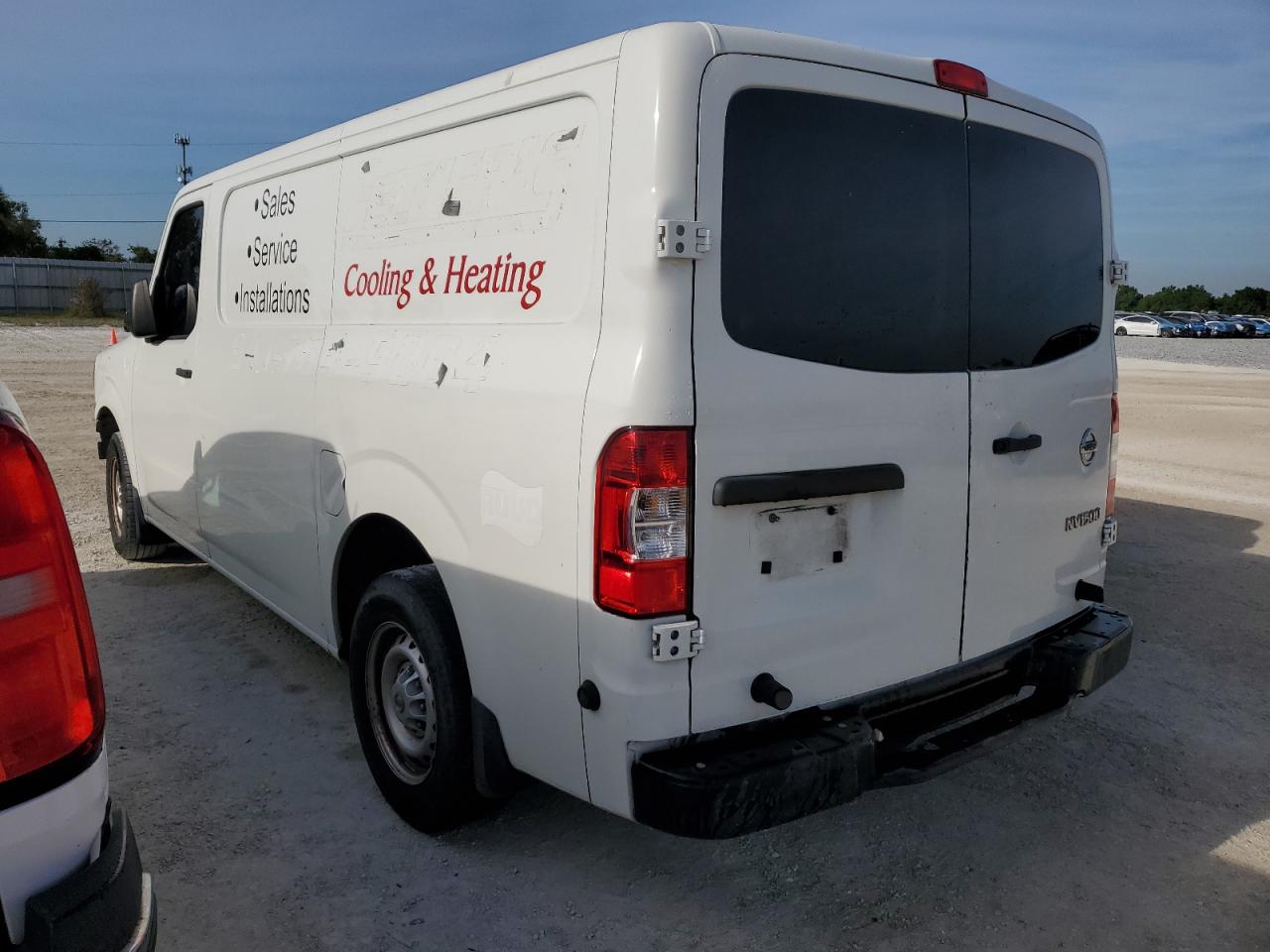 1N6BF0KM8HN800953 NISSAN NV 2017