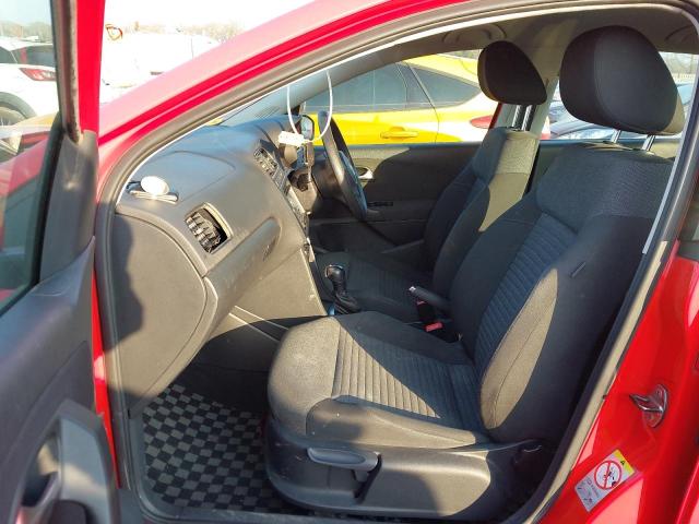 2012 VOLKSWAGEN POLO