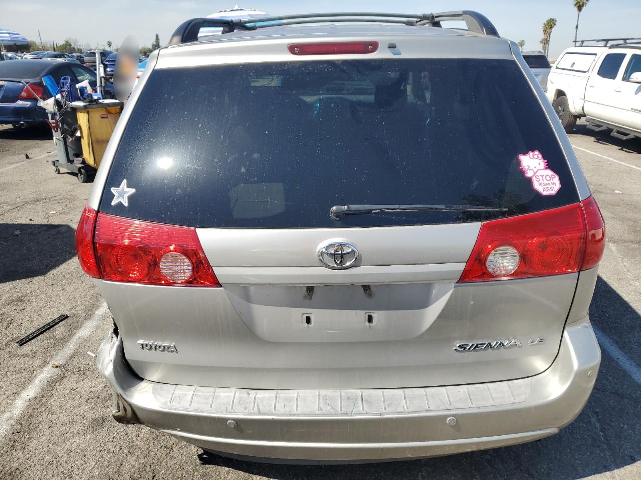 2008 Toyota Sienna - Image 6