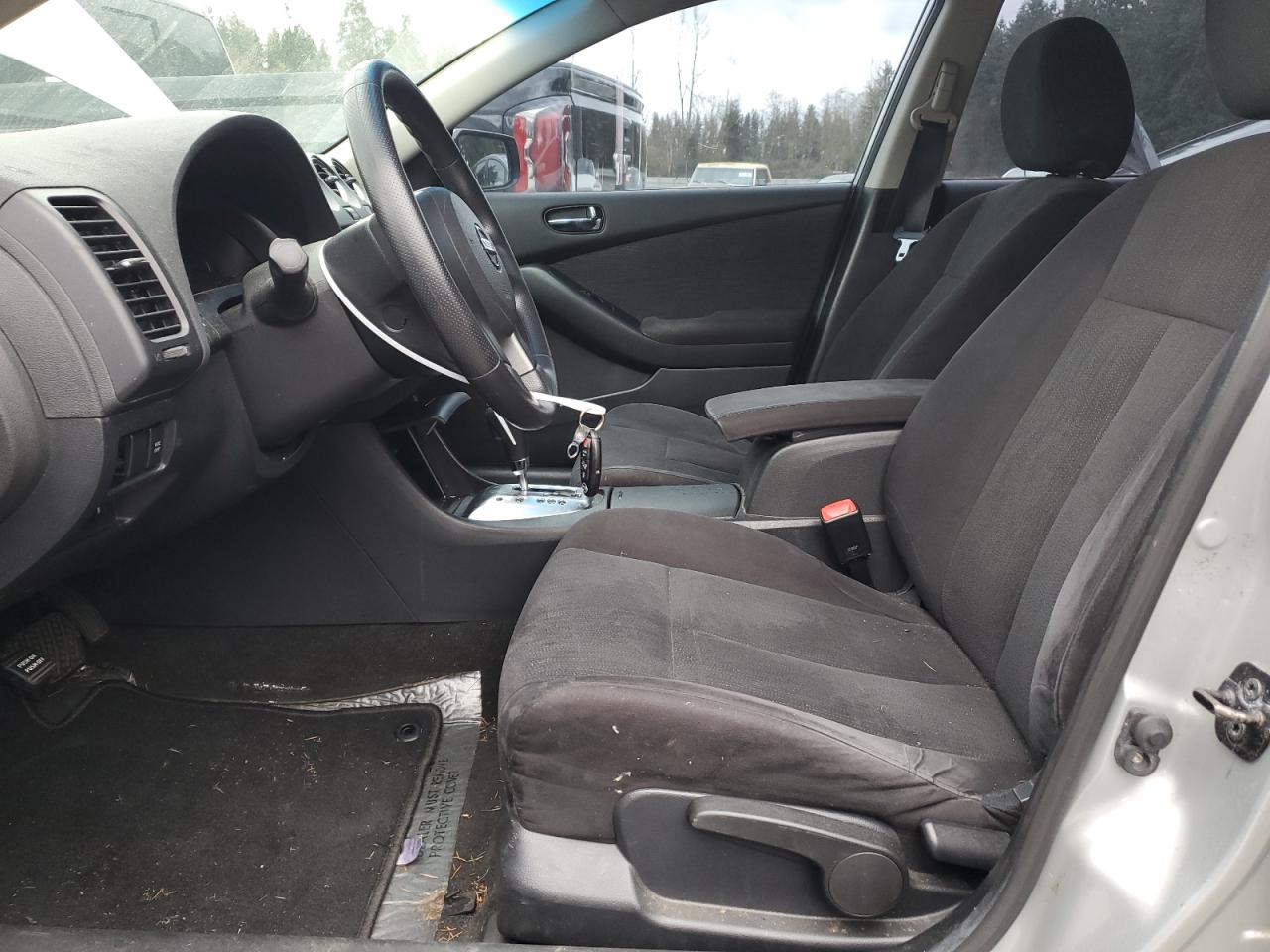 2010 Nissan Altima - Image 7