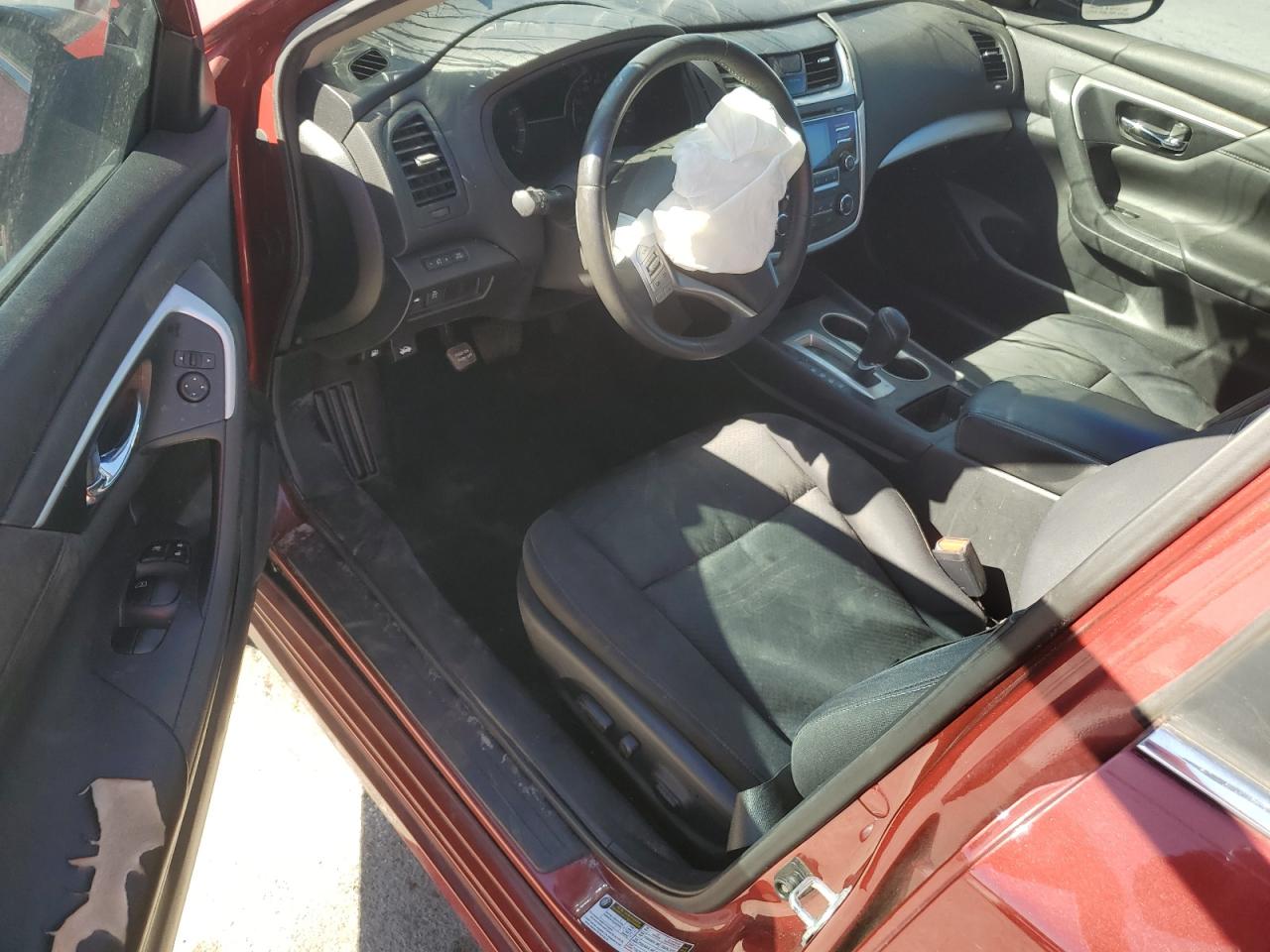 2017 Nissan Altima - Image 8