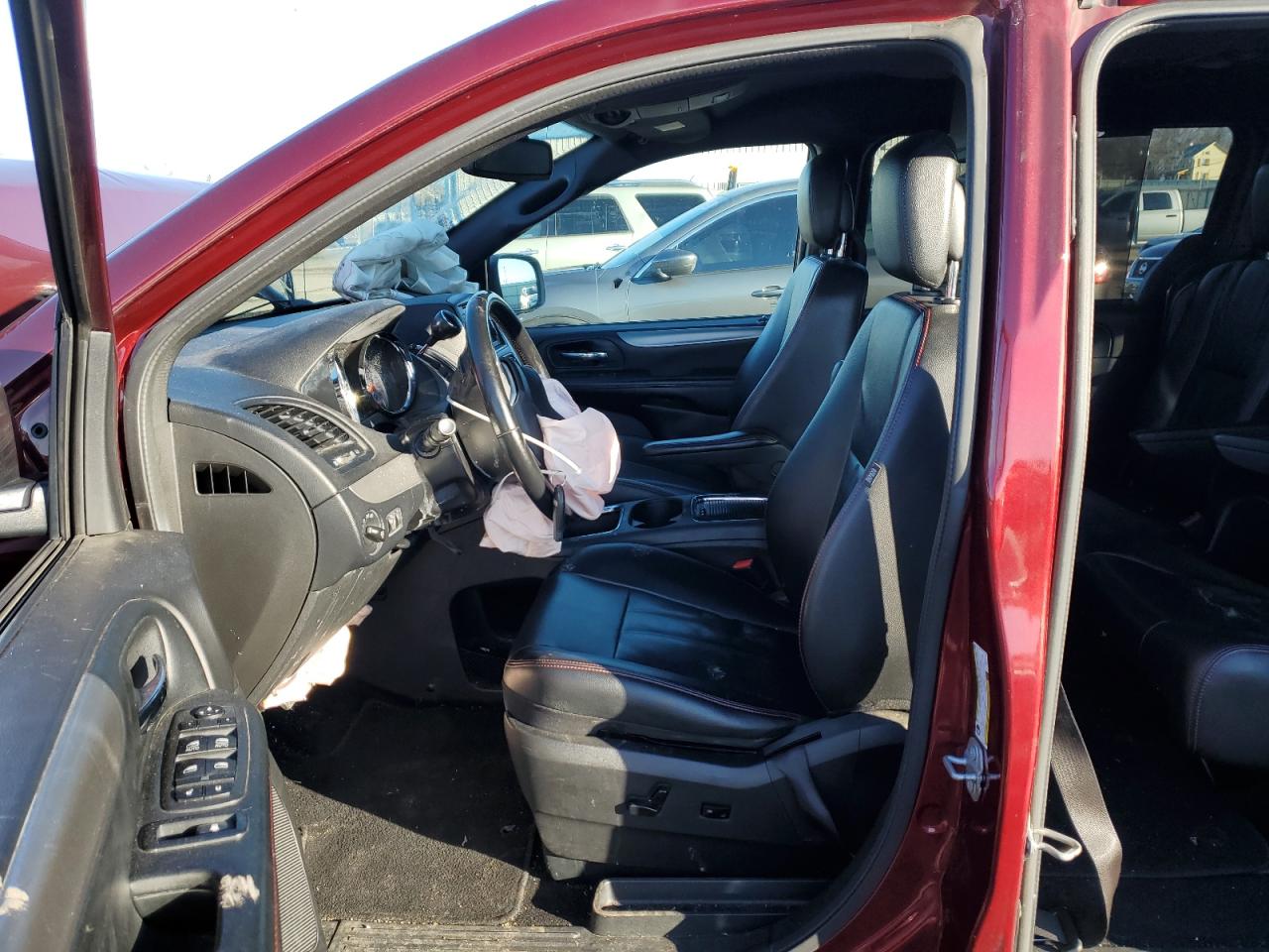 2019 Dodge Caravan - Image 7