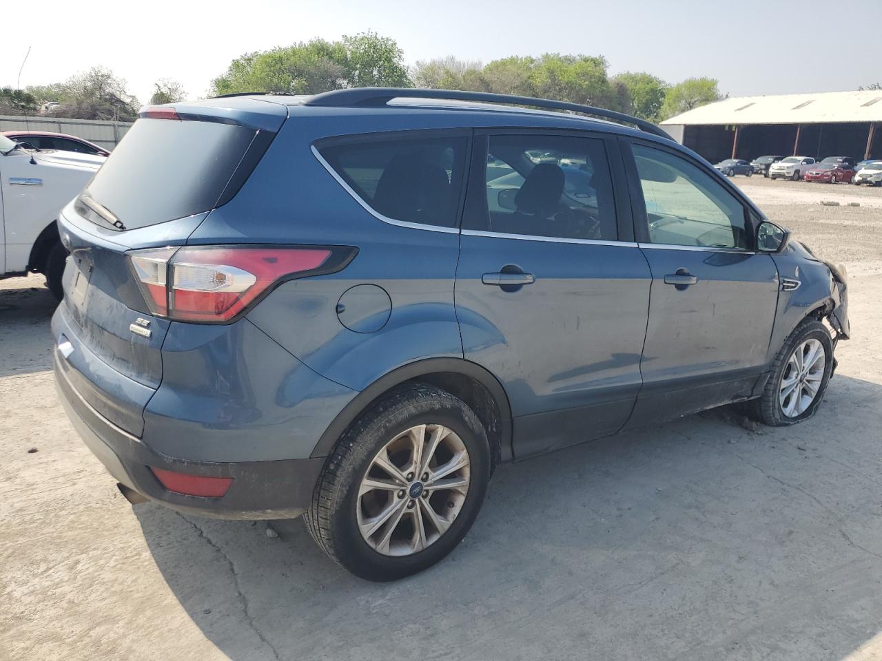 1FMCU0GD8JUC09258 FORD ESCAPE 2018