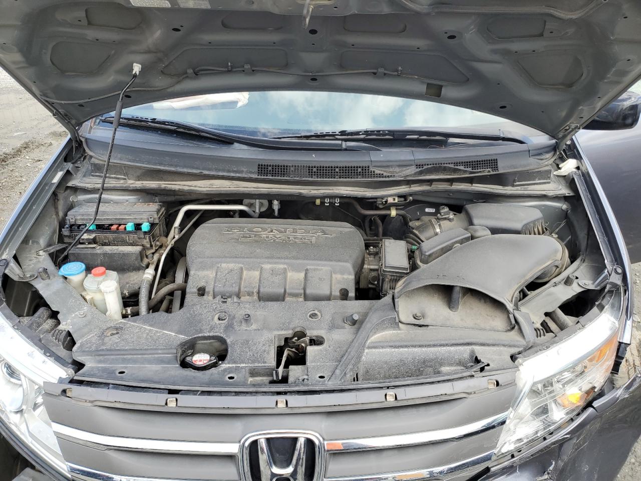 2011 Honda Odyssey - Image 12