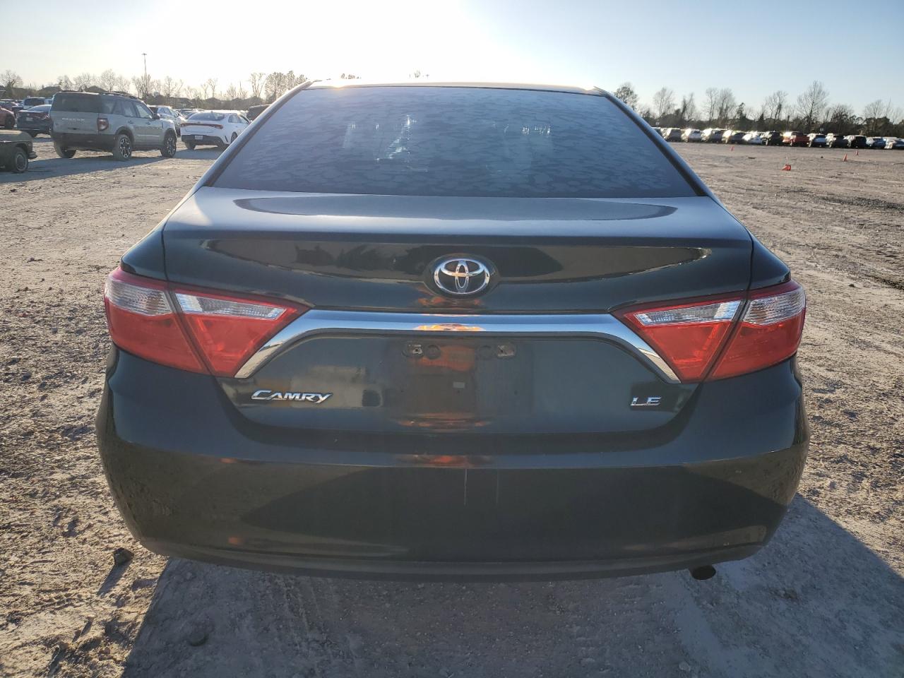 2015 Toyota Camry - Image 6
