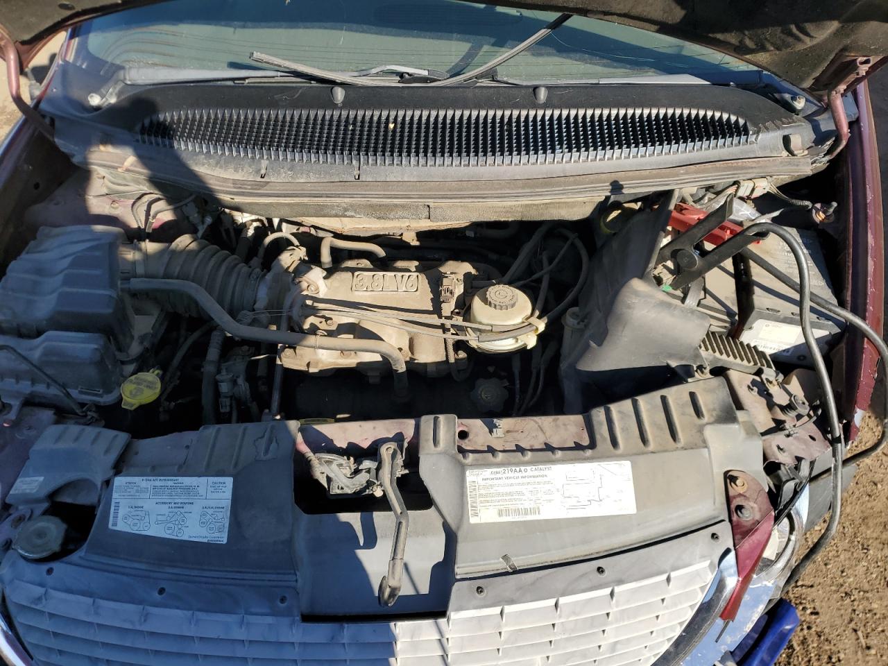 2001 Chrysler Town & Country - Image 12