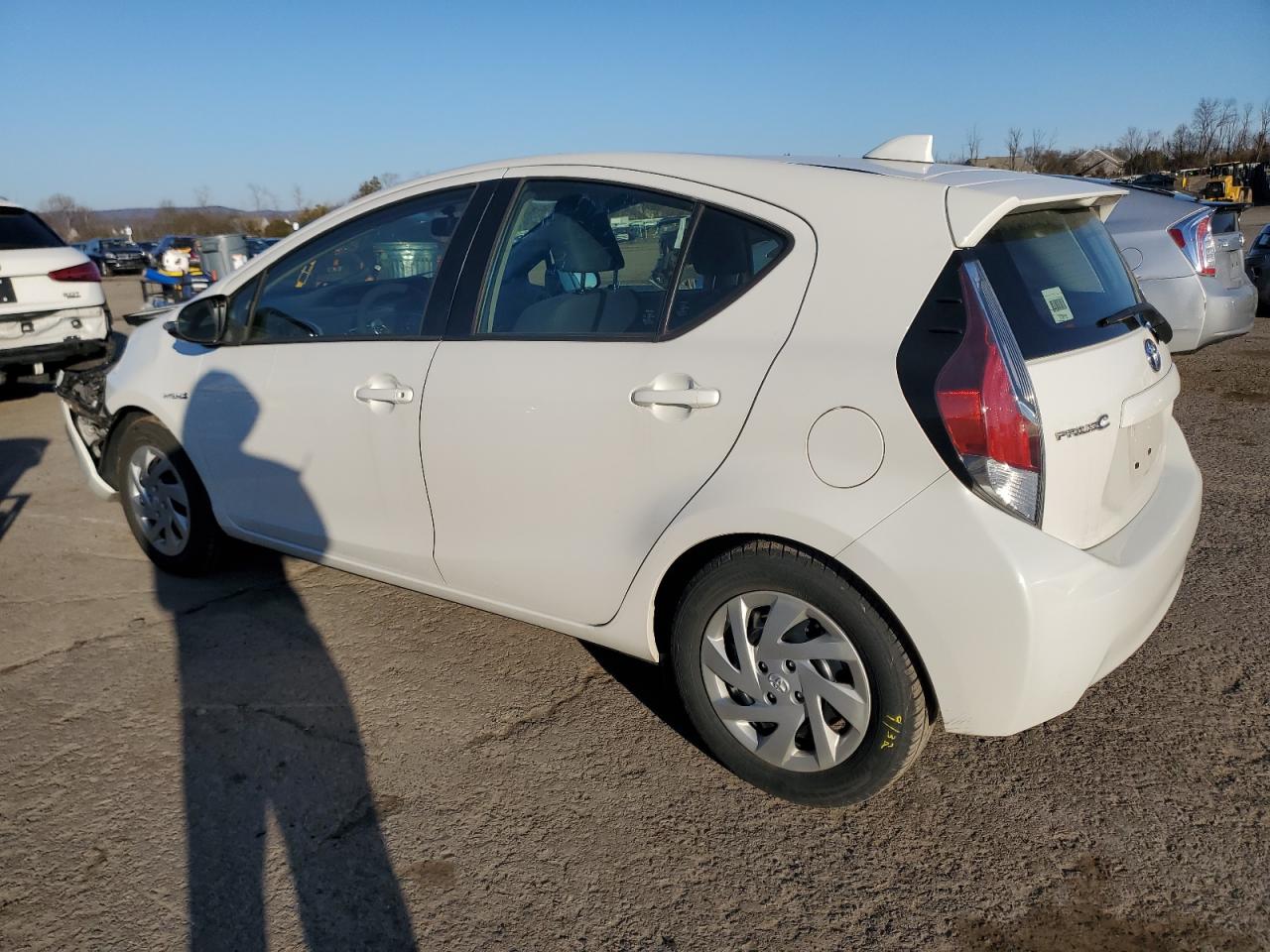 2015 Toyota Prius - Image 2