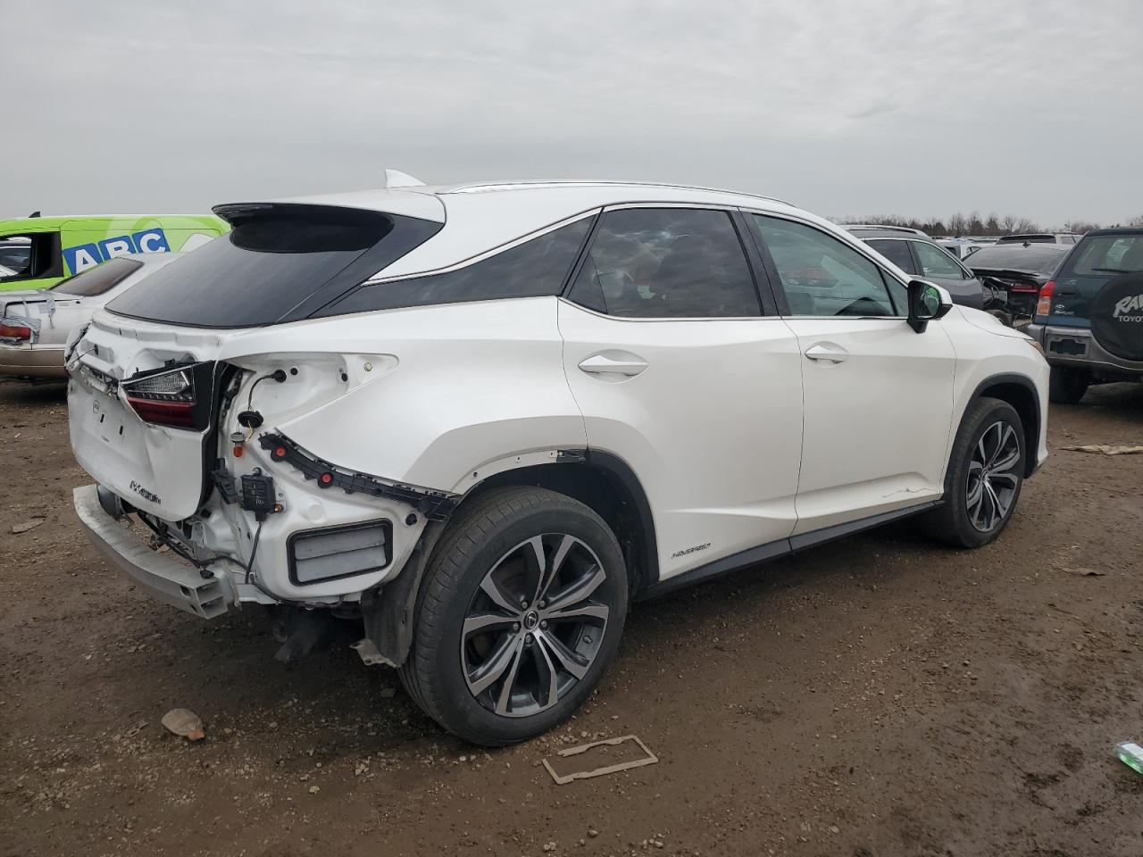 2019 Lexus RX - Image 3