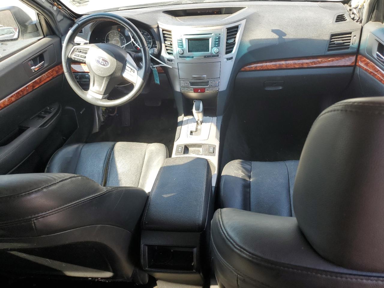 2012 Subaru Outback - Image 8