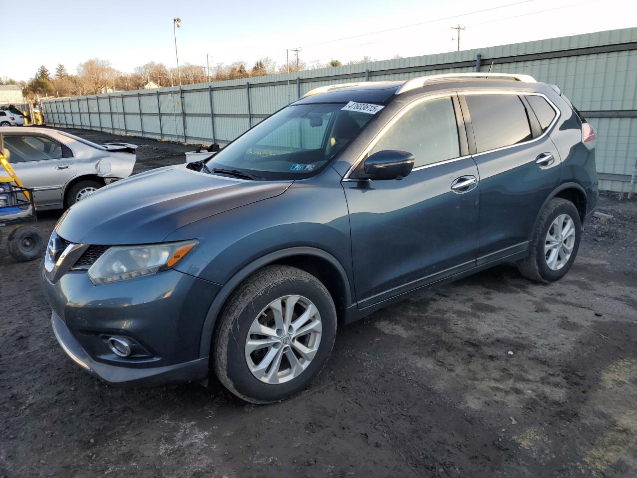 2014 Nissan Rogue - Image 1