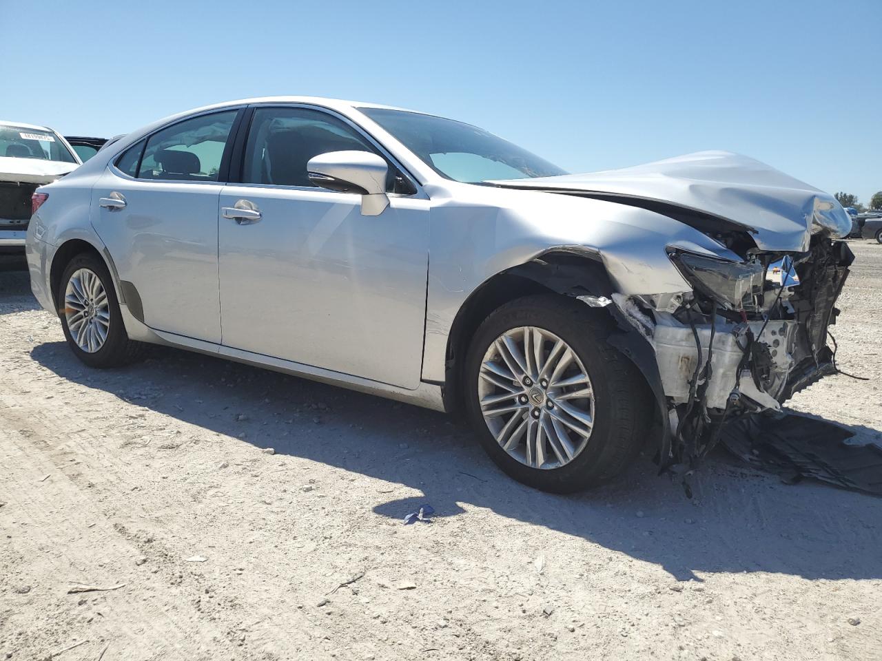 2013 Lexus ES - Image 4