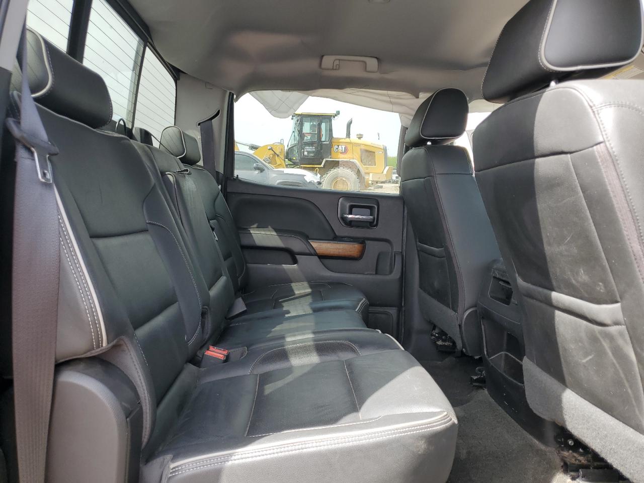 2018 Chevrolet Silverado - Image 10