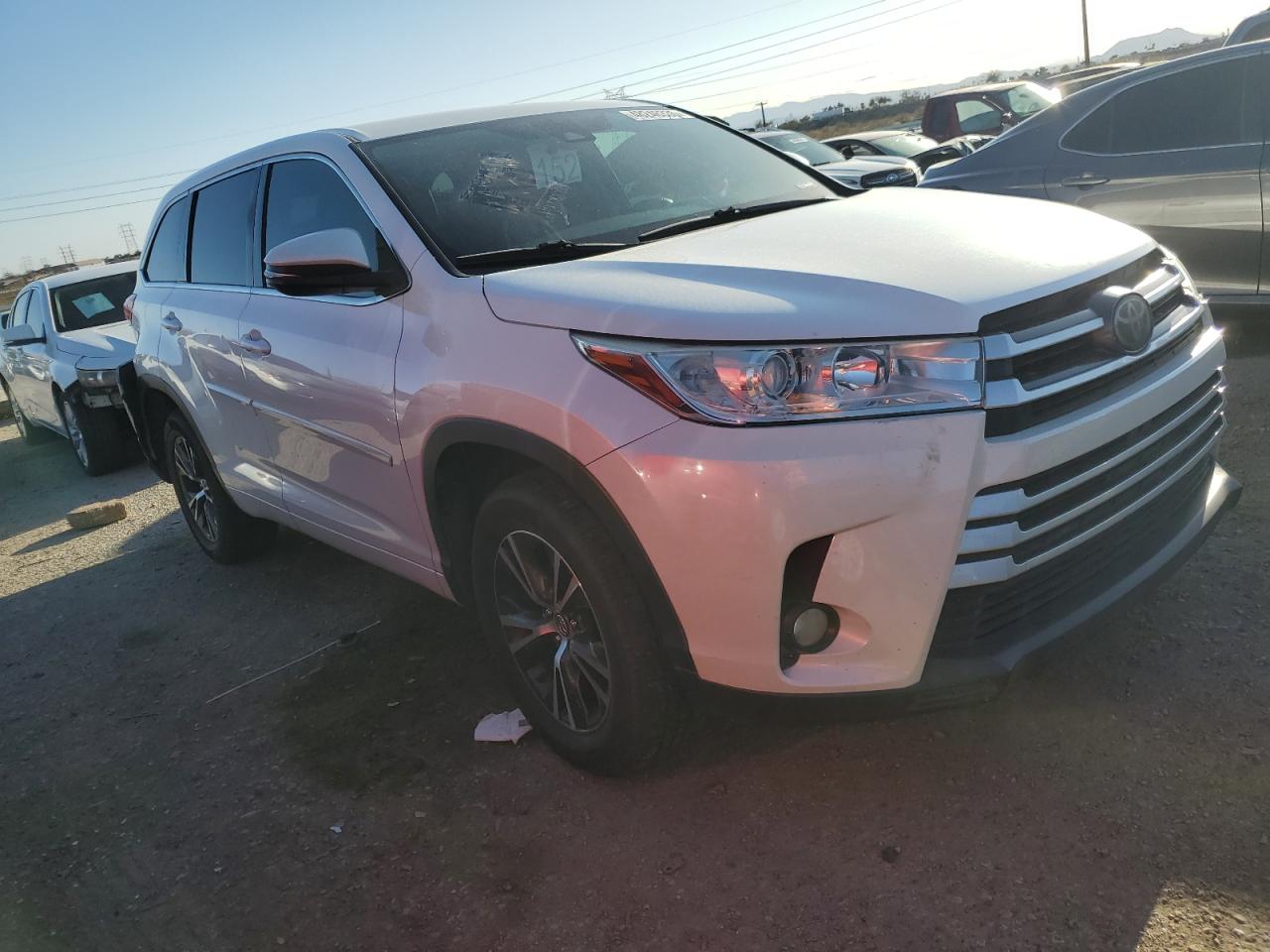 2018 Toyota Highlander - Image 4