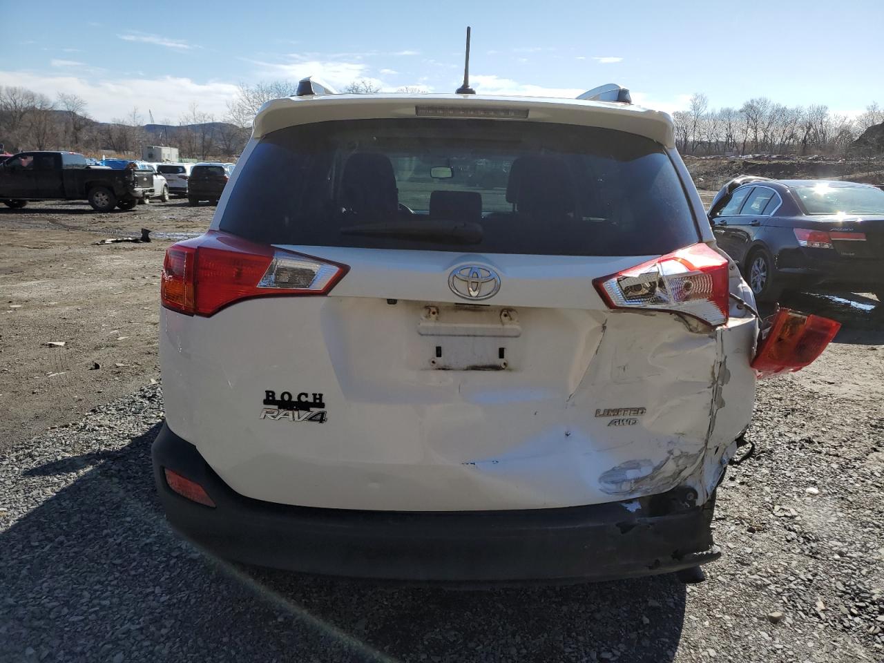 2014 Toyota RAV 4 - Image 6