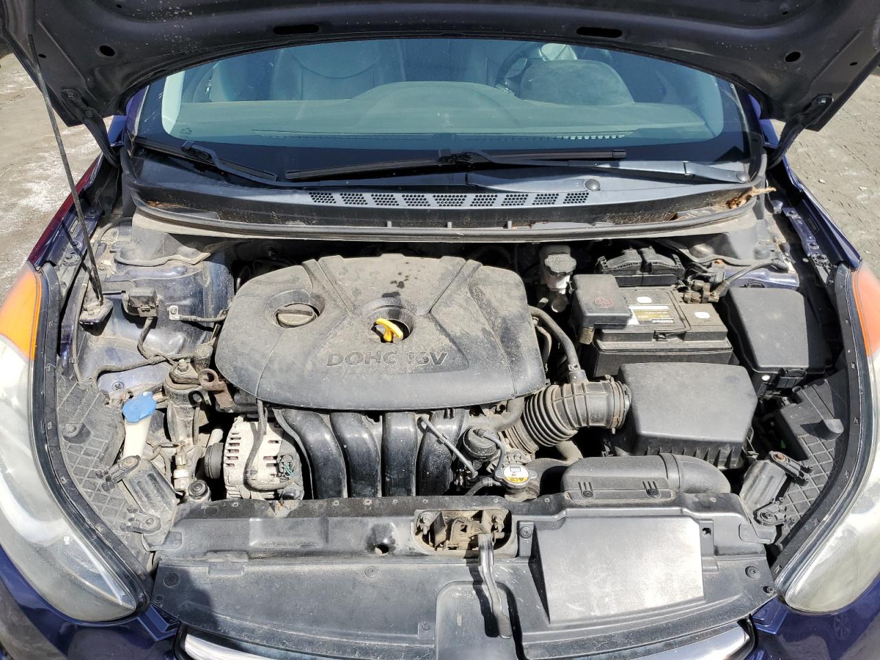 2013 Hyundai Elantra - Image 11