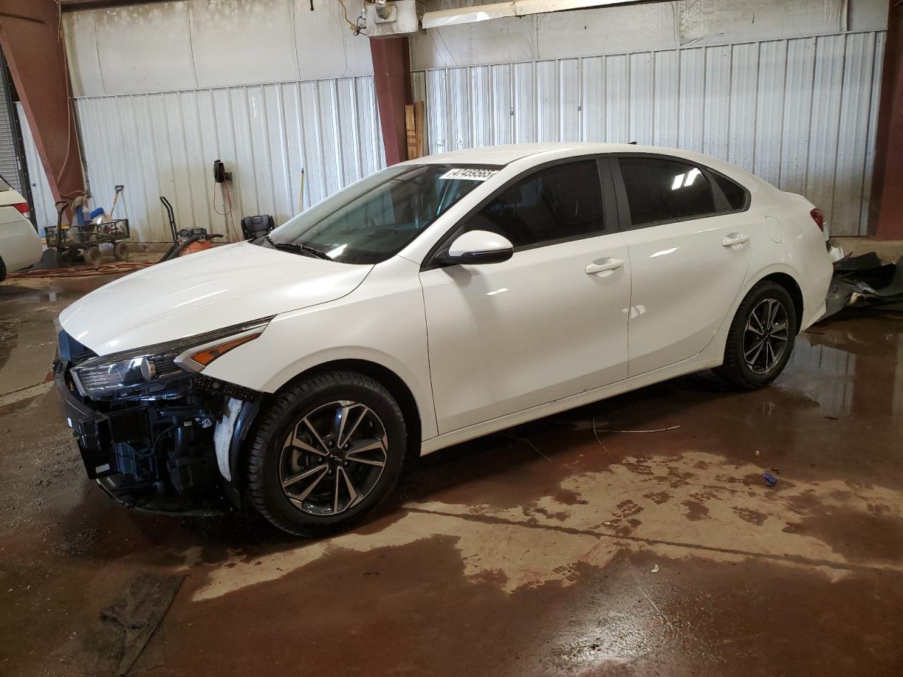 2024 Kia Forte Lx продається в Lansing, MI - Front End