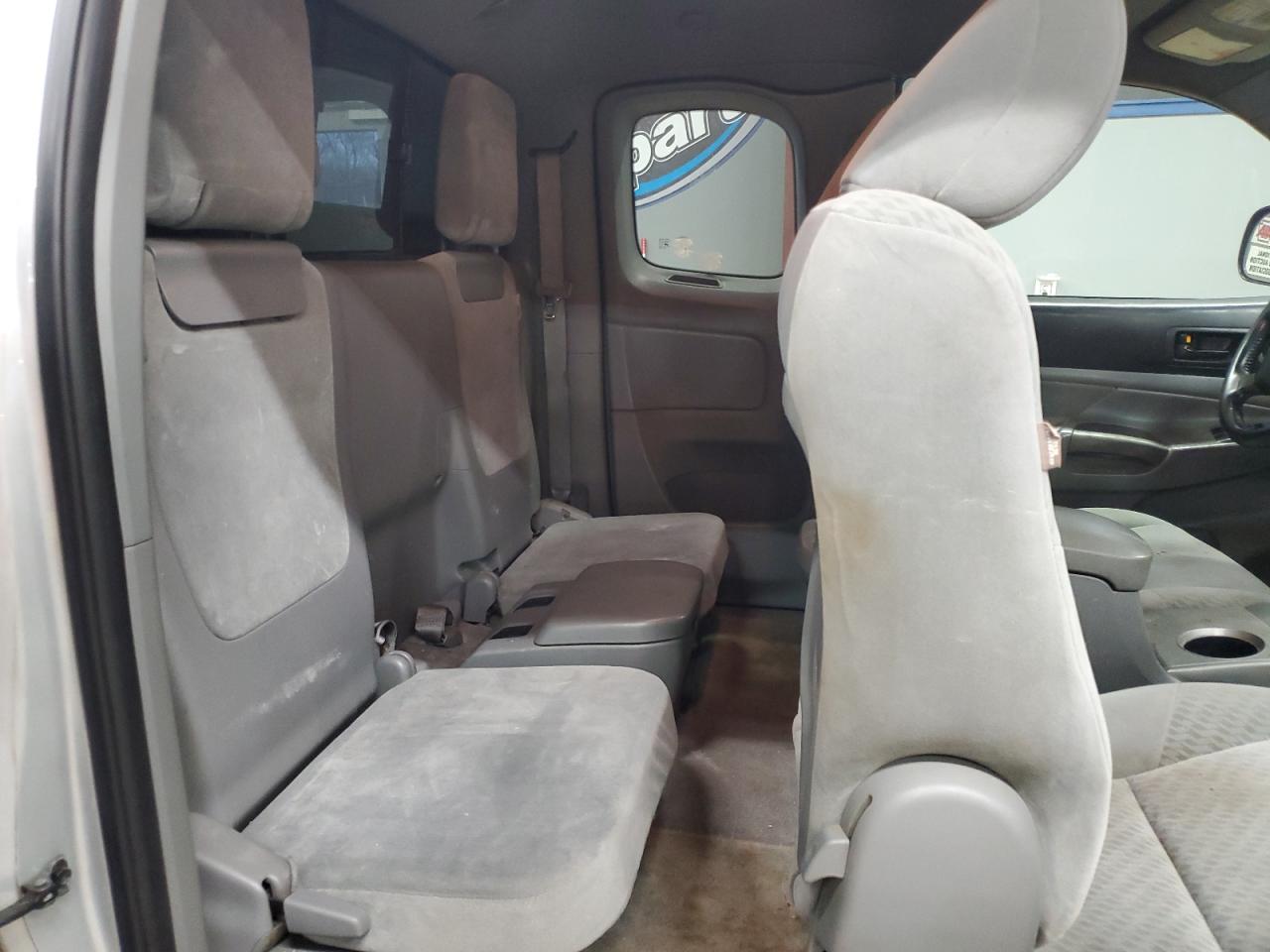 2009 Toyota Tacoma - Image 10