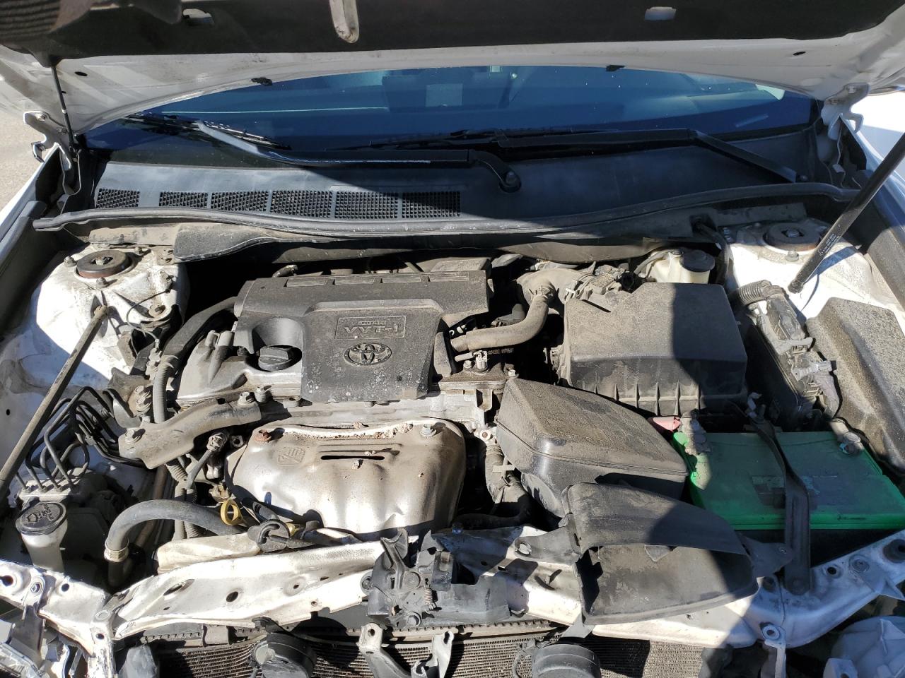 2014 Toyota Camry - Image 12