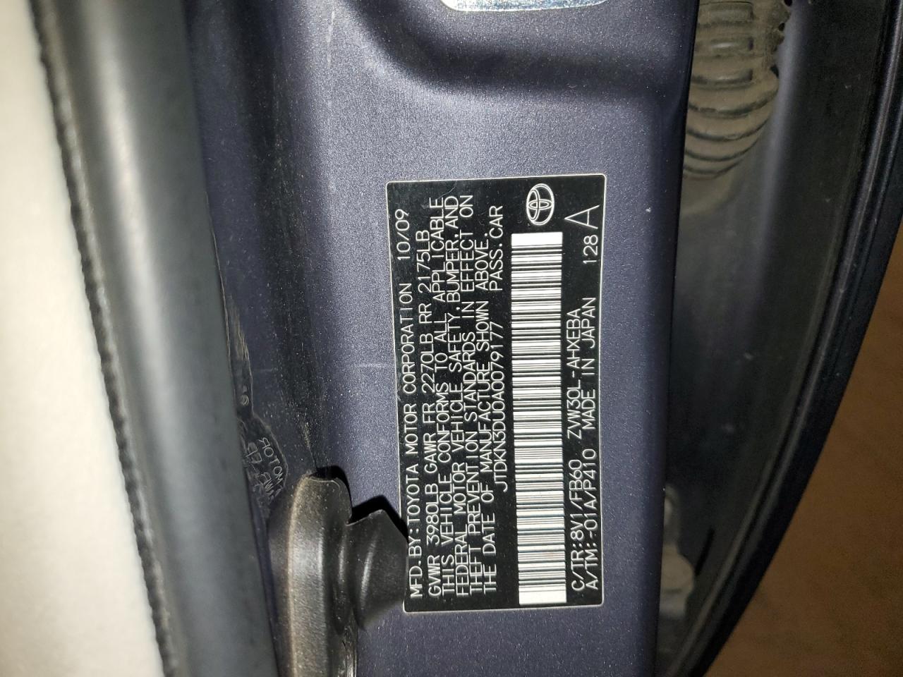 2010 Toyota Prius - Image 13