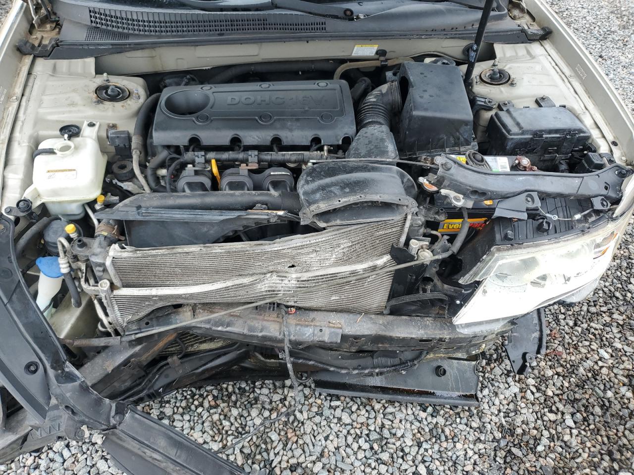 2009 Hyundai Sonata - Image 13