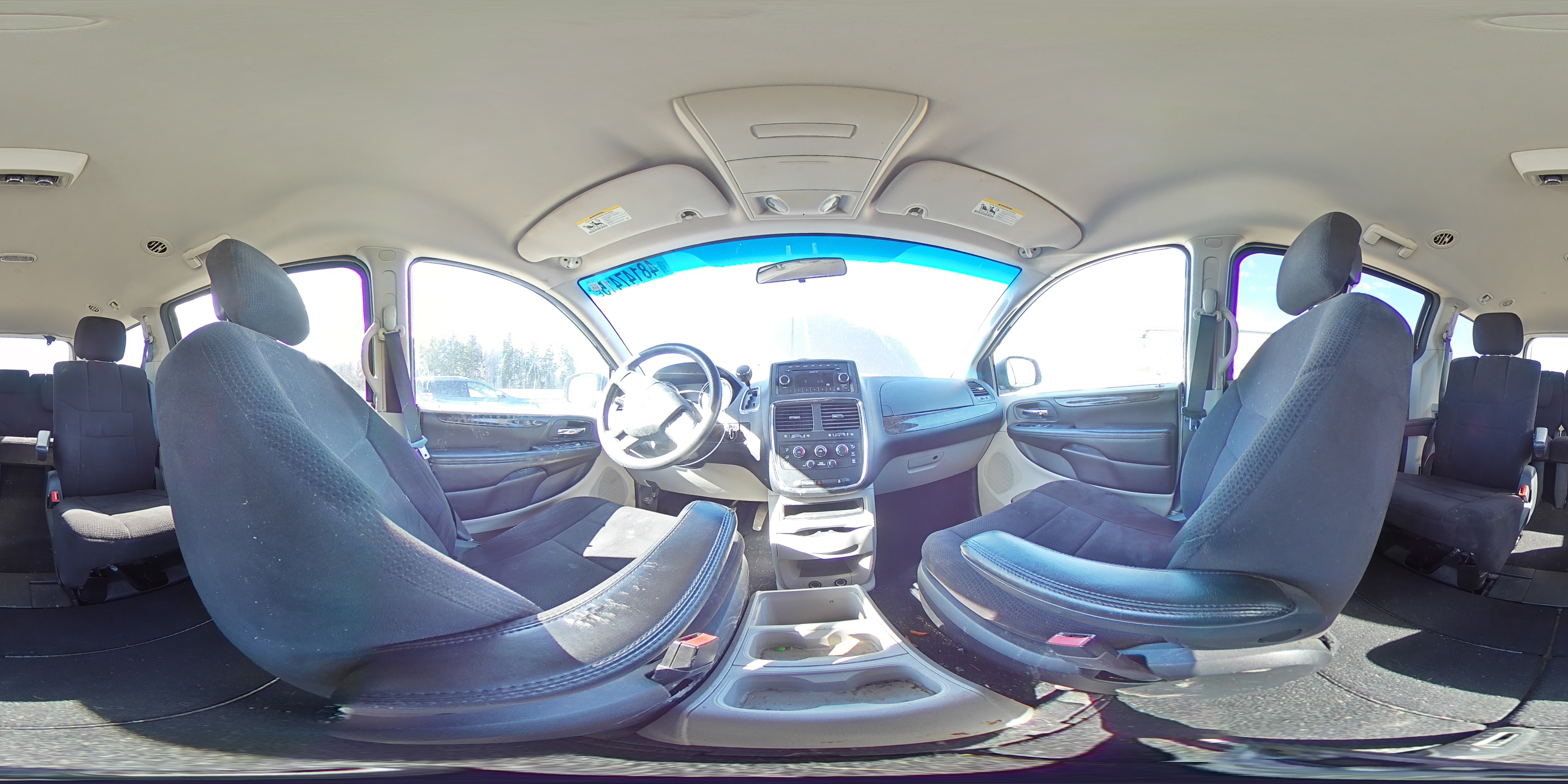 2011 Dodge Caravan - Image 14