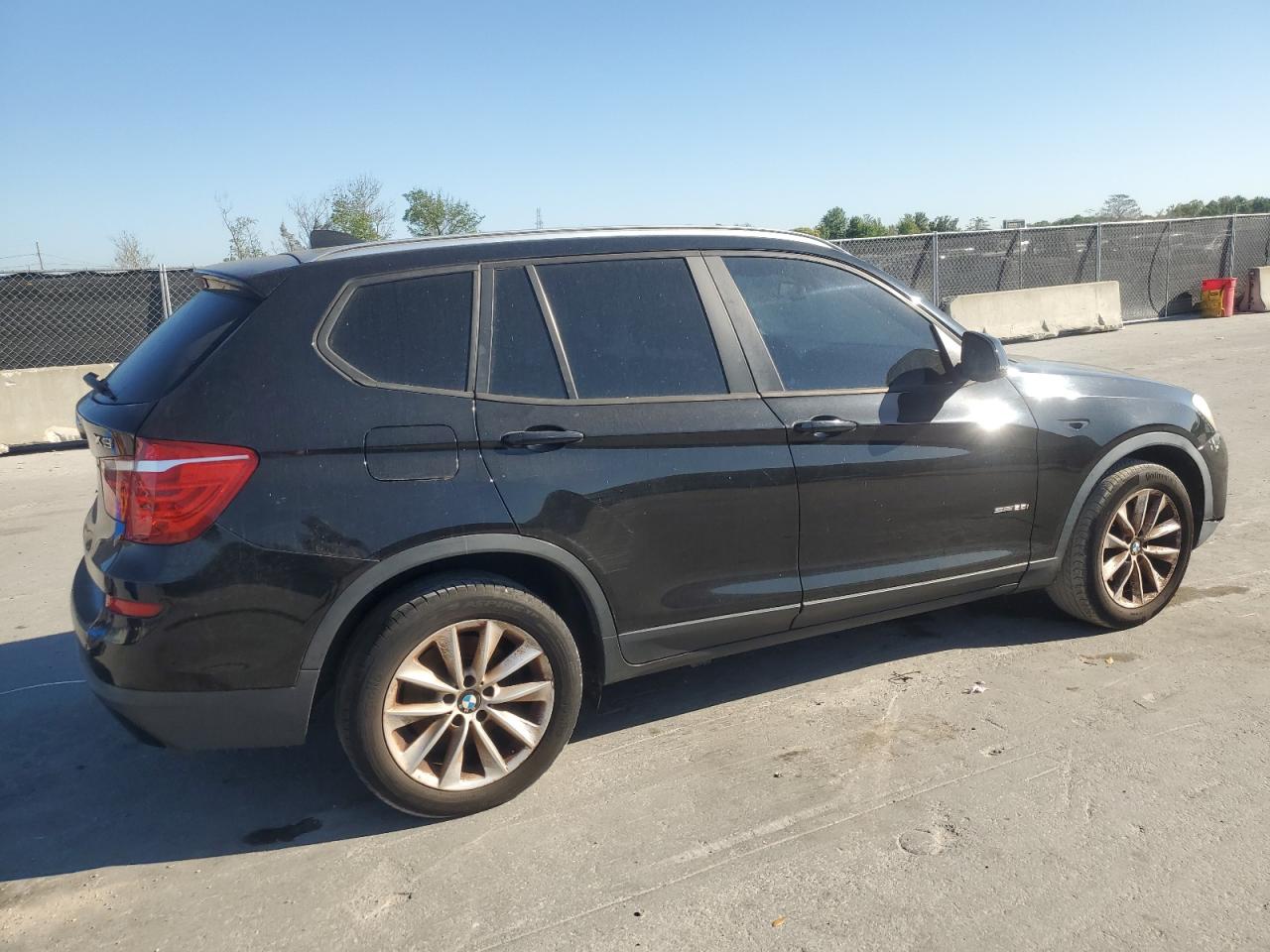 2016 BMW X3 - Image 3