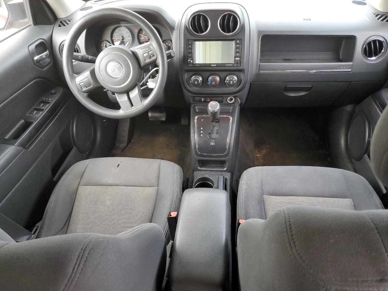 2016 Jeep Liberty (Patriot) - Image 8