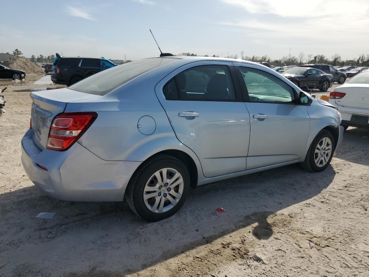 2017 Chevrolet Sonic - Image 3