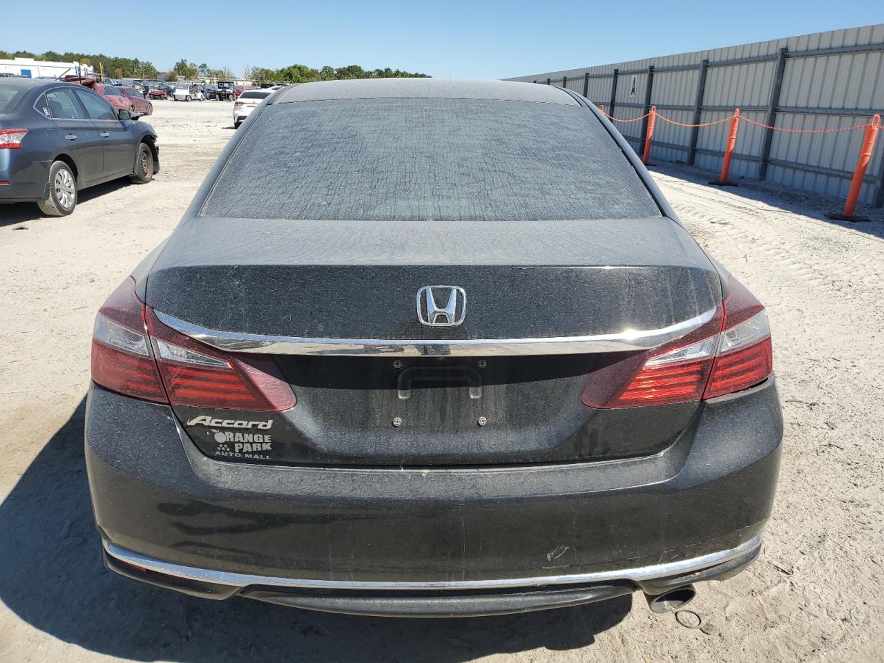 1HGCR2F34GA045402 HONDA ACCORD 2016